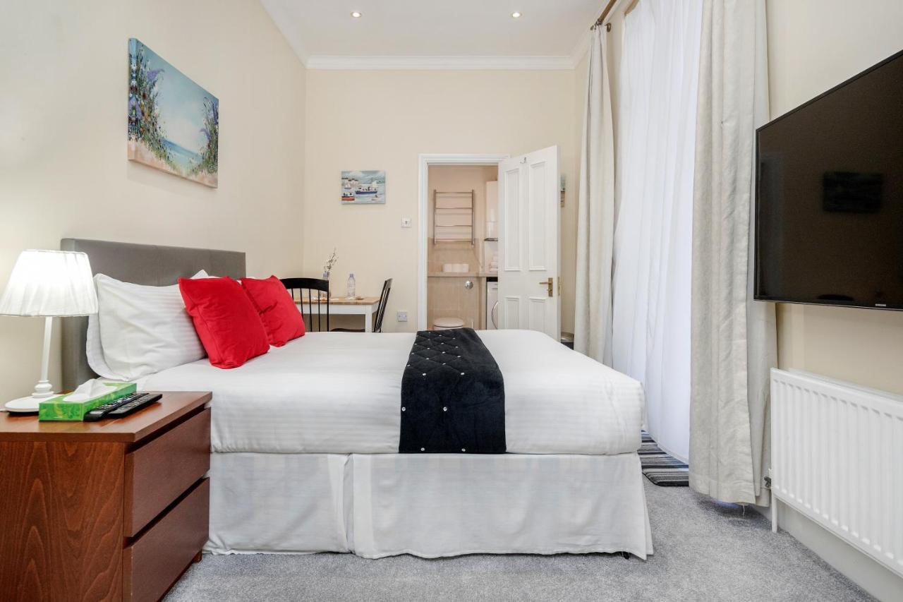 Oxford Street Homestay London Exterior photo