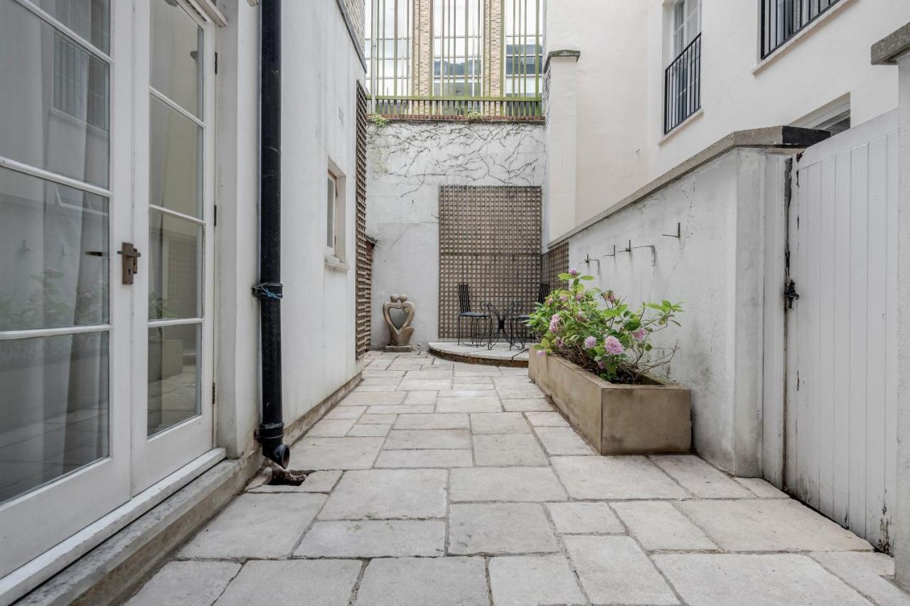 Oxford Street Homestay London Exterior photo