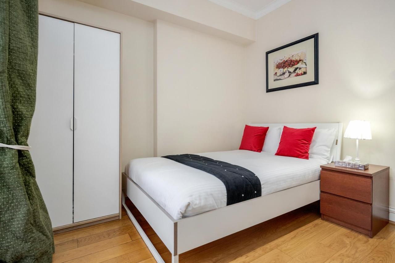 Oxford Street Homestay London Exterior photo